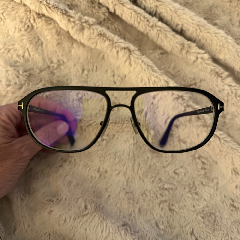 Tom Ford Eyeglasses only worn a couple of times. In fantastic condition